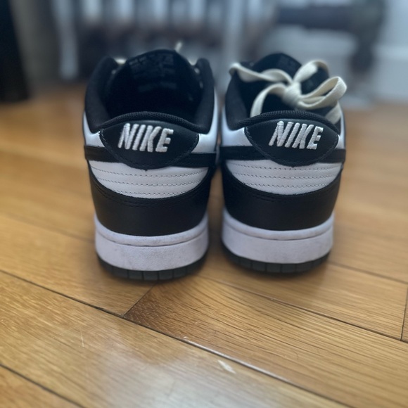 Nike Panda Dunk Low - Picture 3 of 5